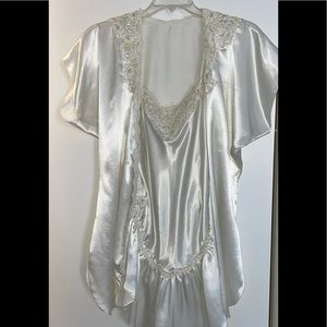 Vintage Honeymoon babydoll length robe and matching chemise slip